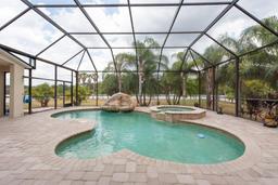 Picture of 1521 Avondale Ridge Drive, Plant City, FL 33567