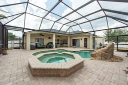 Picture of 1521 Avondale Ridge Drive, Plant City, FL 33567