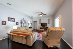 Picture of 1521 Avondale Ridge Drive, Plant City, FL 33567