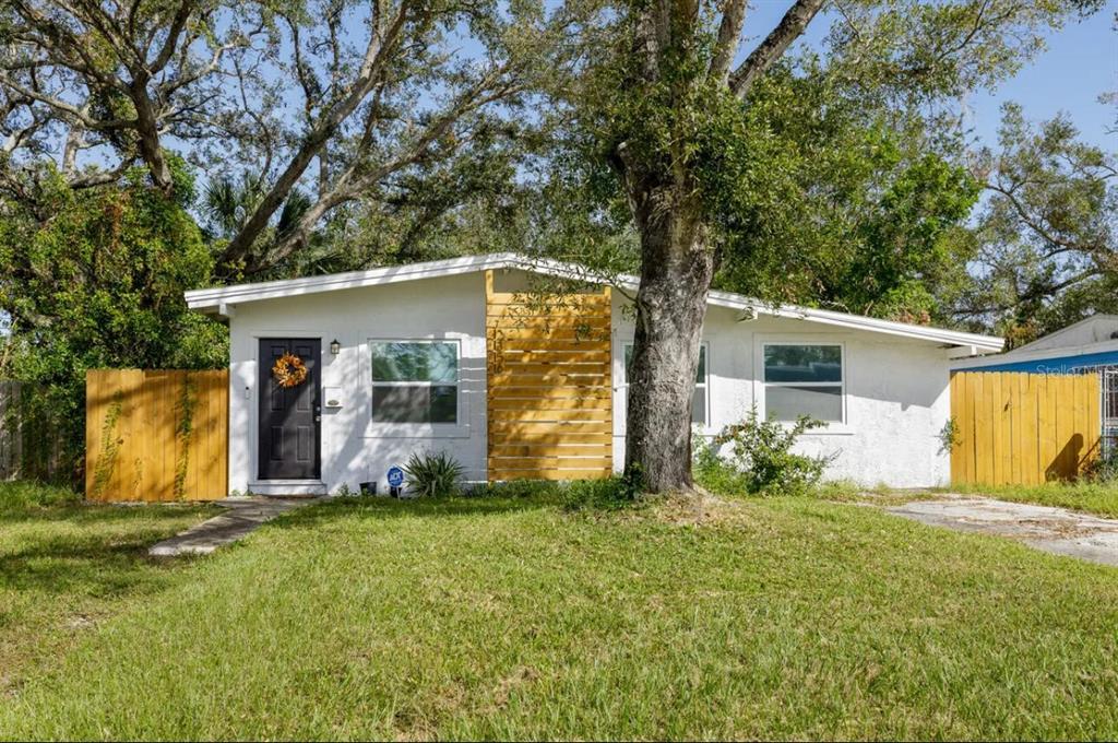 Picture of 2356 Kingston Street S, St Petersburg, FL 33711