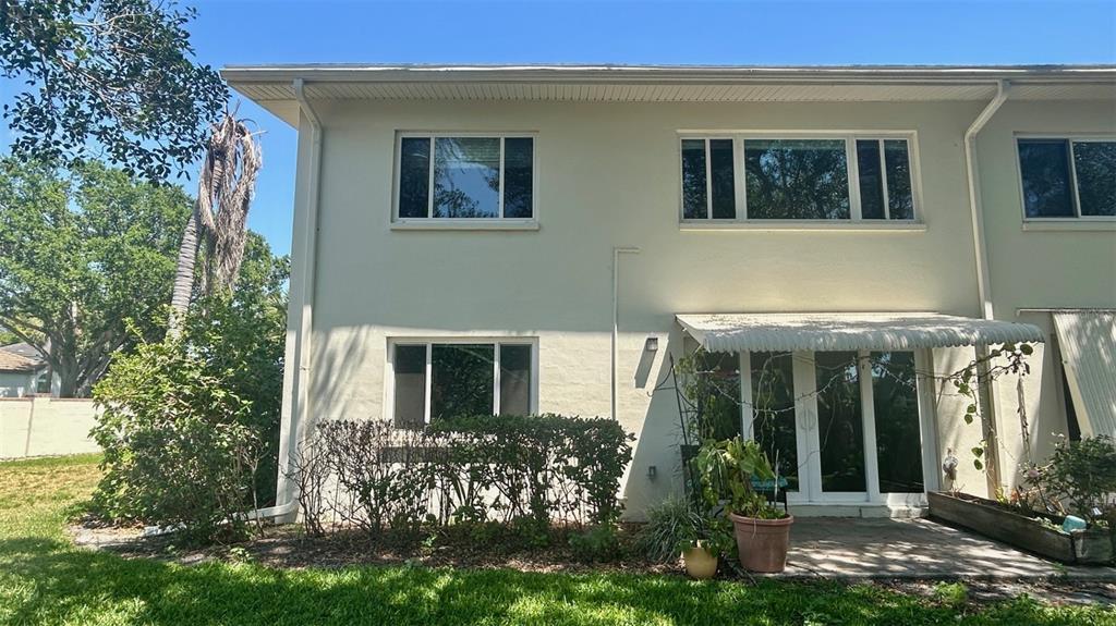 Picture of 4560 Overlook Drive Ne Unit 168, St Petersburg, FL 33703