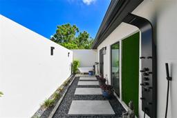 Picture of 13916 Wellesford Way, Tampa, FL 33624