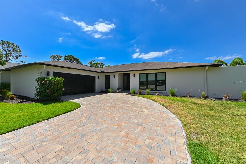 Picture of 13916 Wellesford Way, Tampa, FL 33624