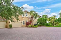 Picture of 935 River Basin Court Unit 102B, Bradenton, FL 34212