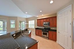Picture of 935 River Basin Court Unit 102B, Bradenton, FL 34212