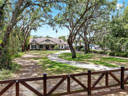 Picture of 2621 Stearns Road, Valrico, FL 33596