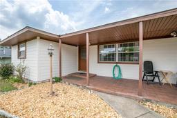 Picture of 800 Jefferis Court, Eustis, FL 32726