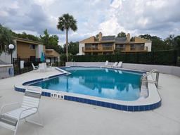 Picture of 1051 S Highland Street Unit D-E, Mount Dora, FL 32757