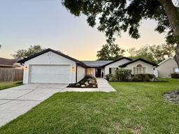 Picture of 10412 Tara Drive, Riverview, FL 33578