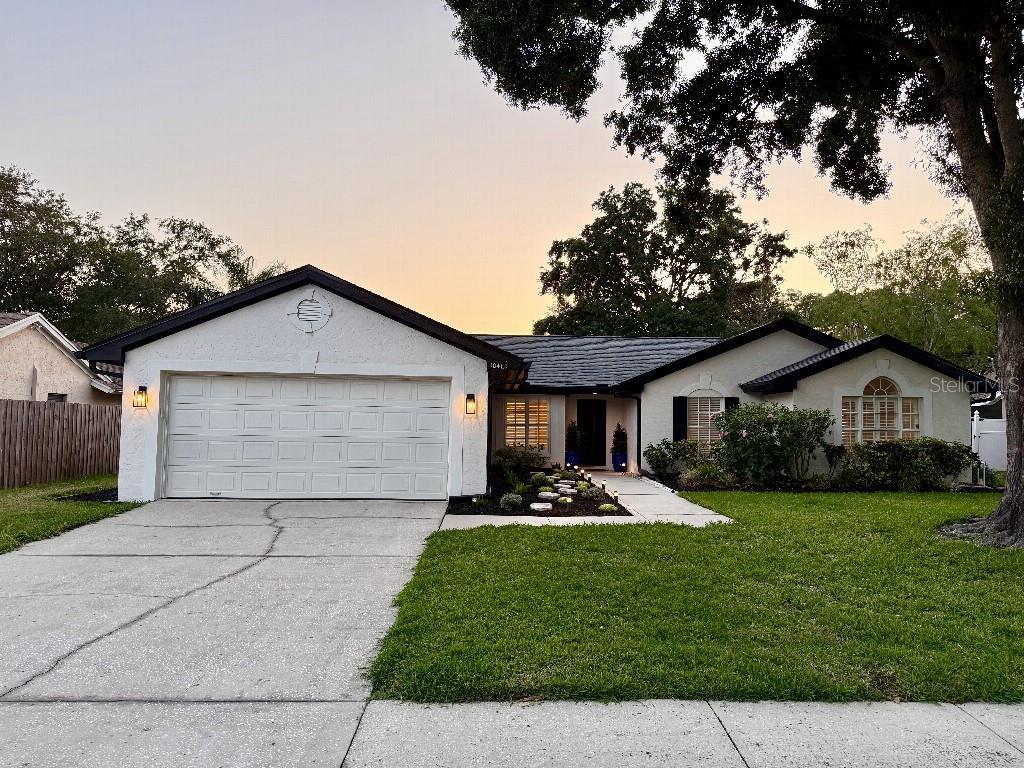 Picture of 10412 Tara Drive, Riverview, FL 33578