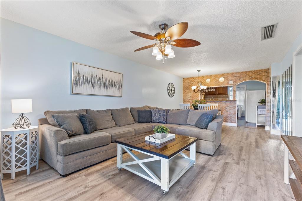 Picture of 1020 85Th Avenue N Unit 223, St Petersburg, FL 33702