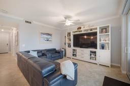 Picture of 910 Tidewater Shores Loop Unit 103, Bradenton, FL 34208
