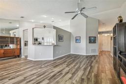 Picture of 1758 Biarritz Circles, Tarpon Springs, FL 34689