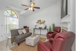 Picture of 3908 Lithia Ridge Boulevard, Valrico, FL 33596
