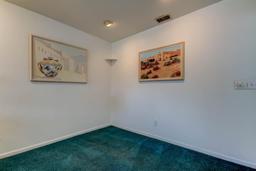 Picture of 6421 Wilshire Drive, Tampa, FL 33615