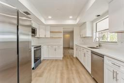 Picture of 2146 Waterside Drive, Clearwater, FL 33764
