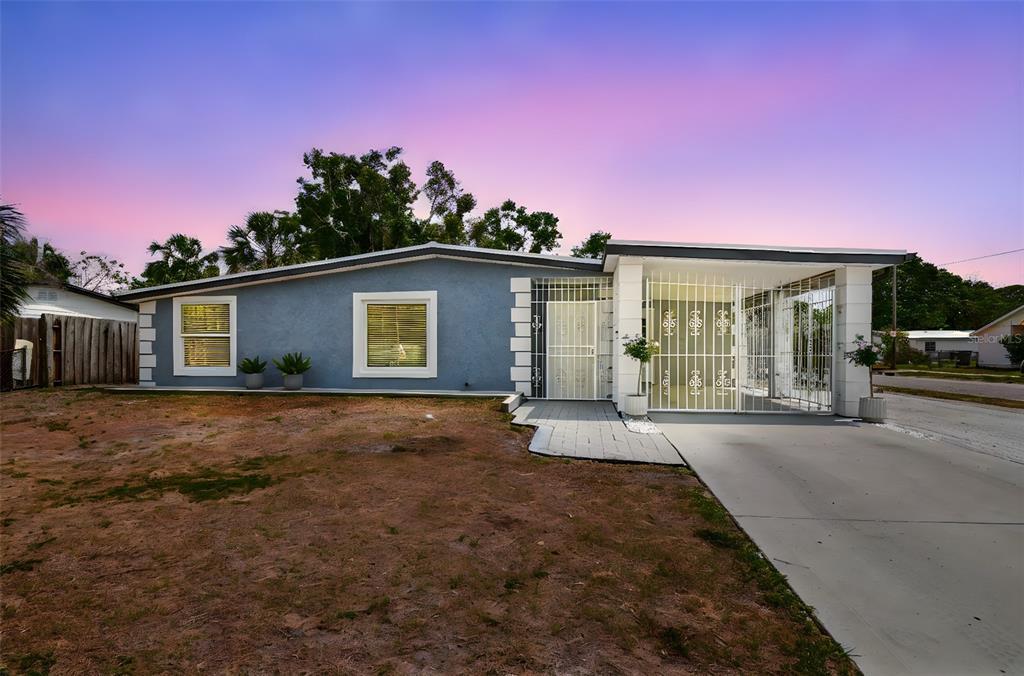Picture of 8006 Tanglewood Lane, Tampa, FL 33615