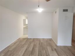 Picture of 2293 Swedish Drive Unit 11, Clearwater, FL 33763
