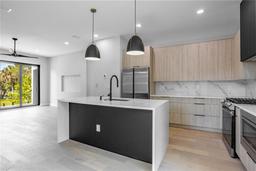 Picture of 607 W Euclid Ave Unit 3, Tampa, FL 33602