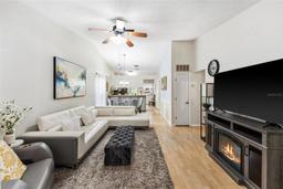 Picture of 1017 Love Ln Unit 34, Apopka, FL 32703