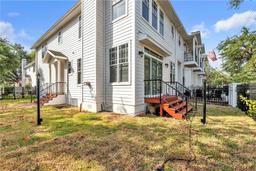 Picture of 113 E Bosphorous Avenue Unit 5, Tampa, FL 33606