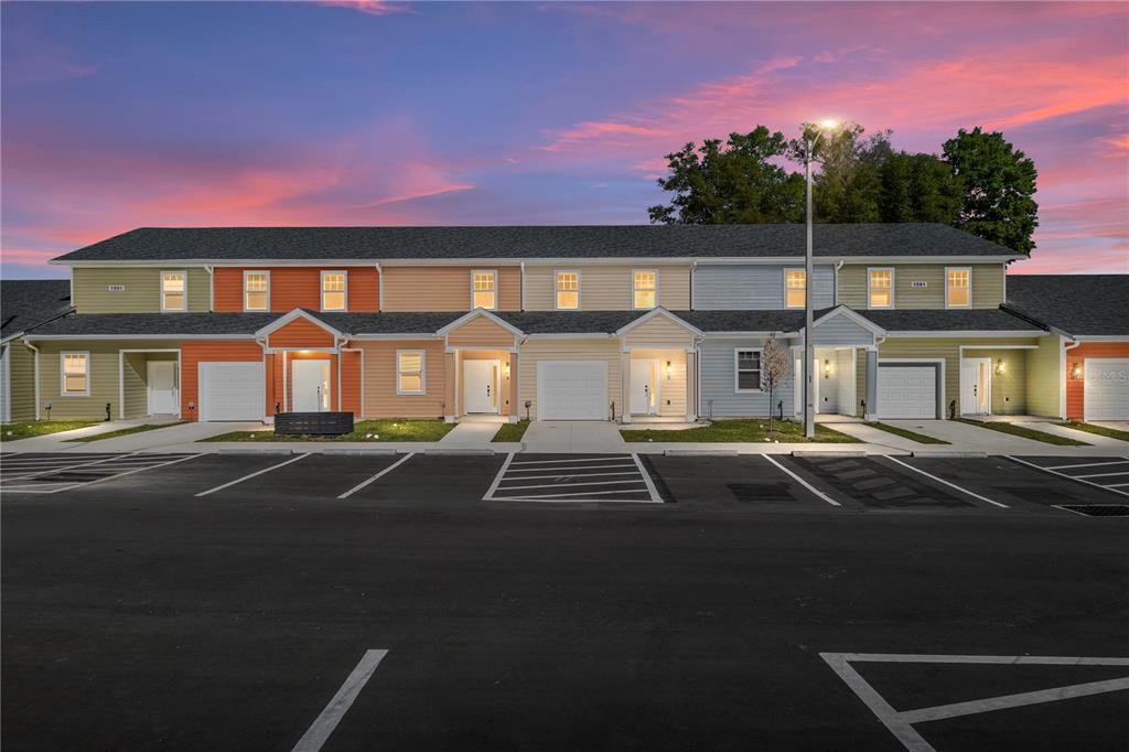 Picture of 1601 NW 29Th Road Unit 2, Gainesville, FL 32605
