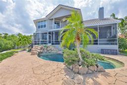 Picture of 915 Symphony Isles Boulevard, Apollo Beach, FL 33572