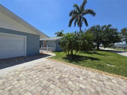 Picture of 333 W Osceola Lane, Cocoa Beach, FL 32931