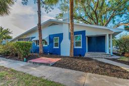 Picture of 330 Pineapple Street, Tarpon Springs, FL 34689