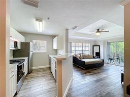 Picture of 18001 Richmond Place Drive Unit 330, Tampa, FL 33647