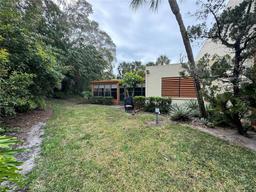 Picture of 135 Wild Palm Drive, Bradenton, FL 34210