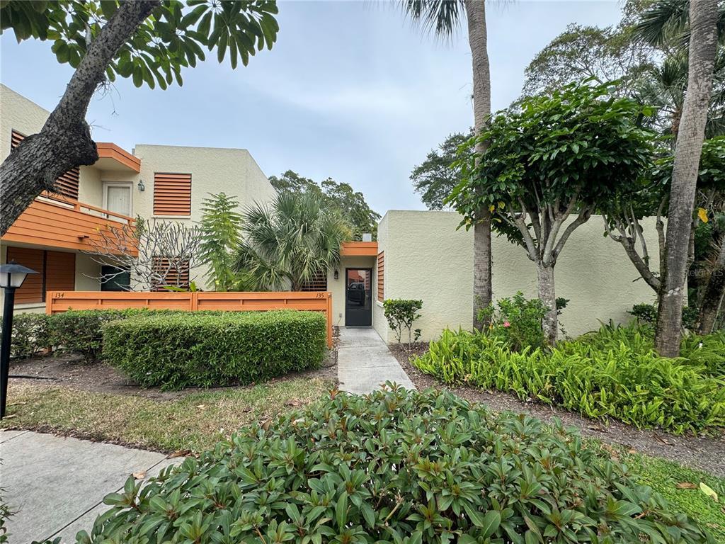 Picture of 135 Wild Palm Drive, Bradenton, FL 34210
