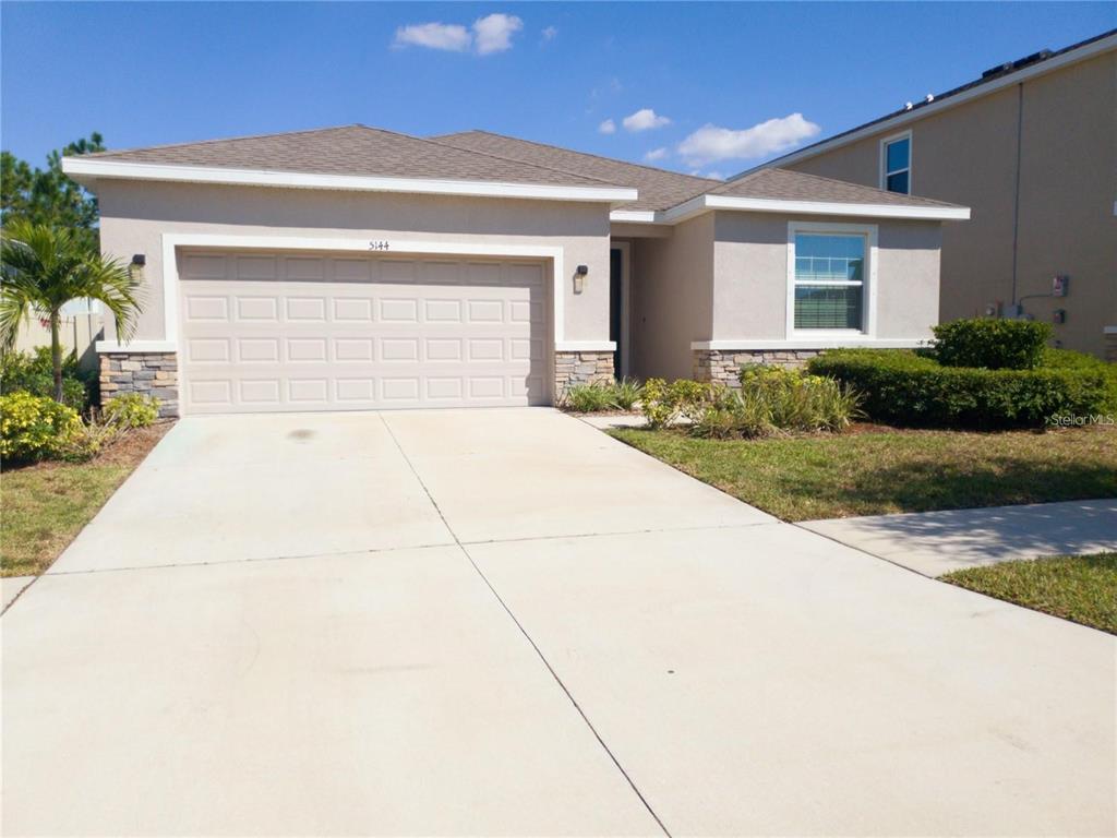 Picture of 5144 Flowing Oar Road, Wimauma, FL 33598