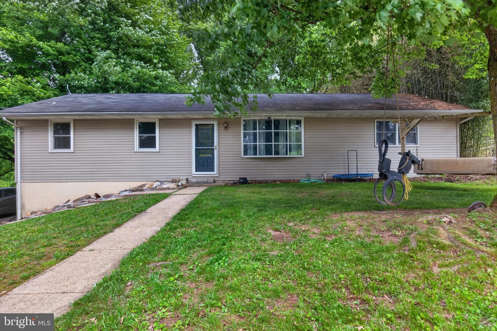 Listing photo of 4-bedroom home at 207 Forge Hill Road, Wrightsville, Pennsylvania 17368, photo 1 of 3