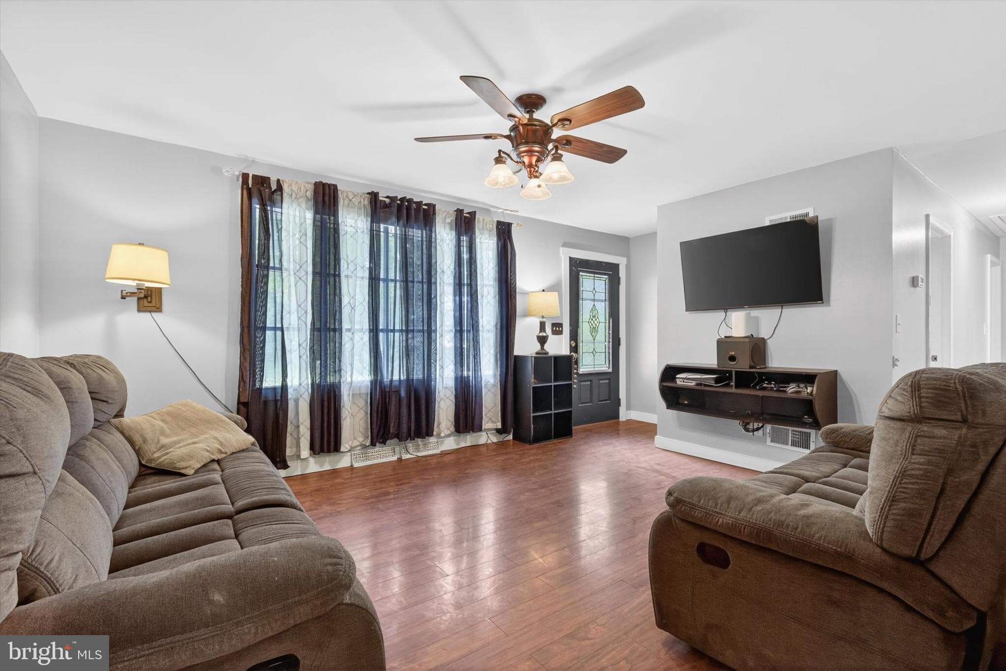 Home for sale at 207 Forge Hill Road, Wrightsville, Pennsylvania 17368, photo 5 of 24