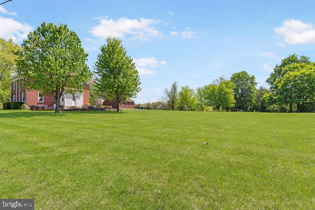 Home for sale at 2478 Croll School Road, York, Pennsylvania 17403, photo 35 of 47