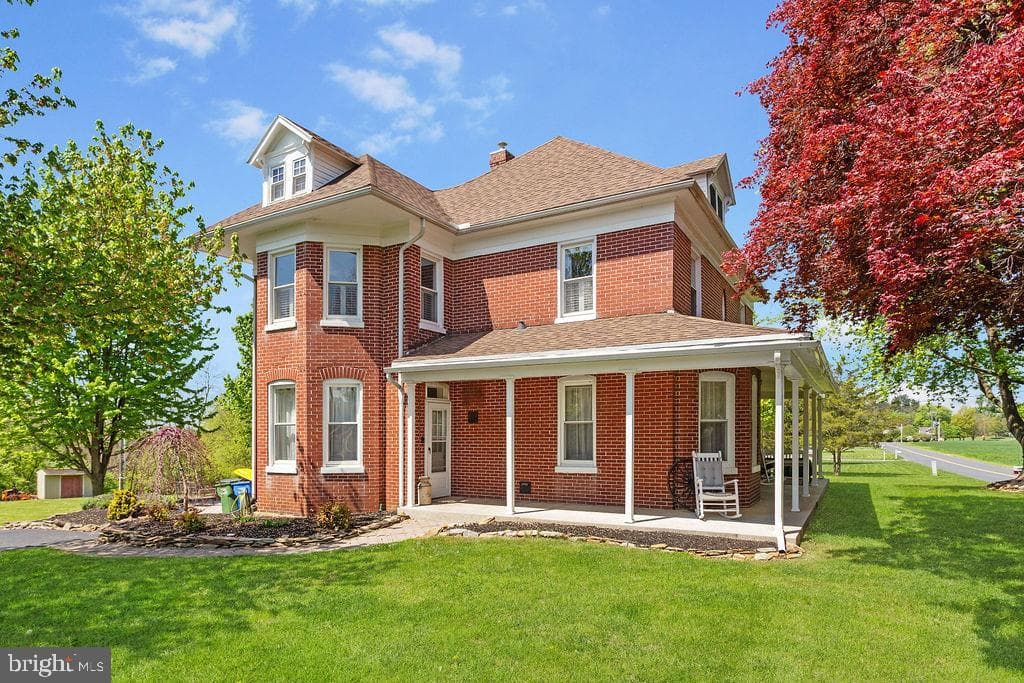 Home for sale at 2478 Croll School Road, York, Pennsylvania 17403, photo 3 of 3