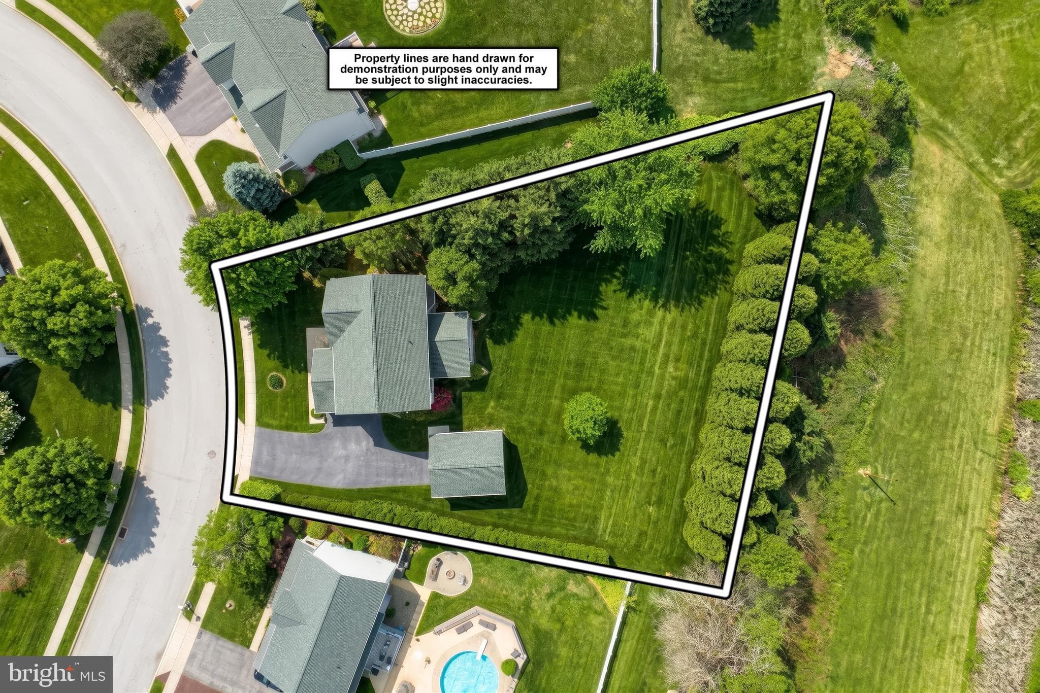Home for sale at 19 Rebecca Lane, York, Pennsylvania 17403, photo 6 of 69
