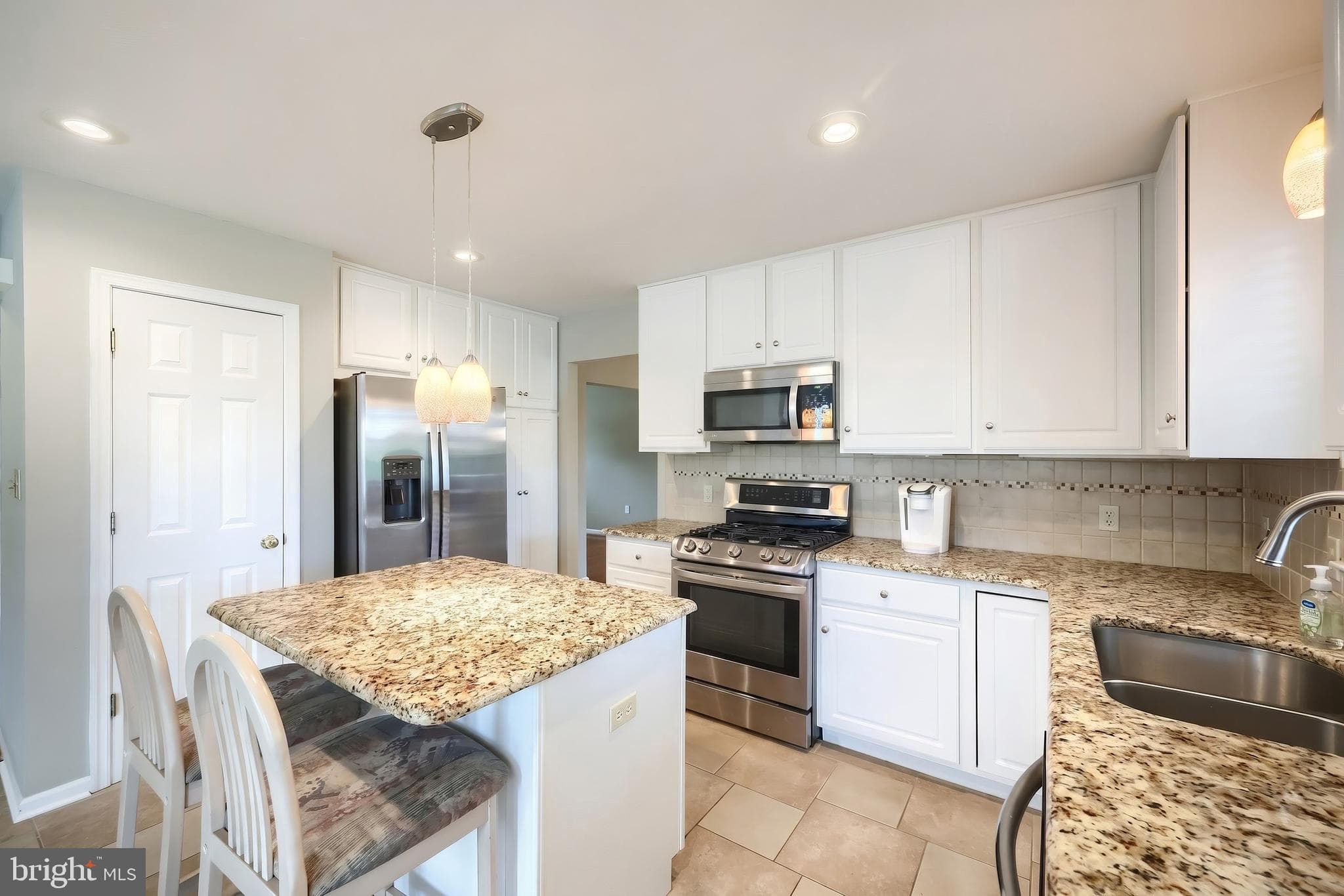 Home for sale at 19 Rebecca Lane, York, Pennsylvania 17403, photo 17 of 69