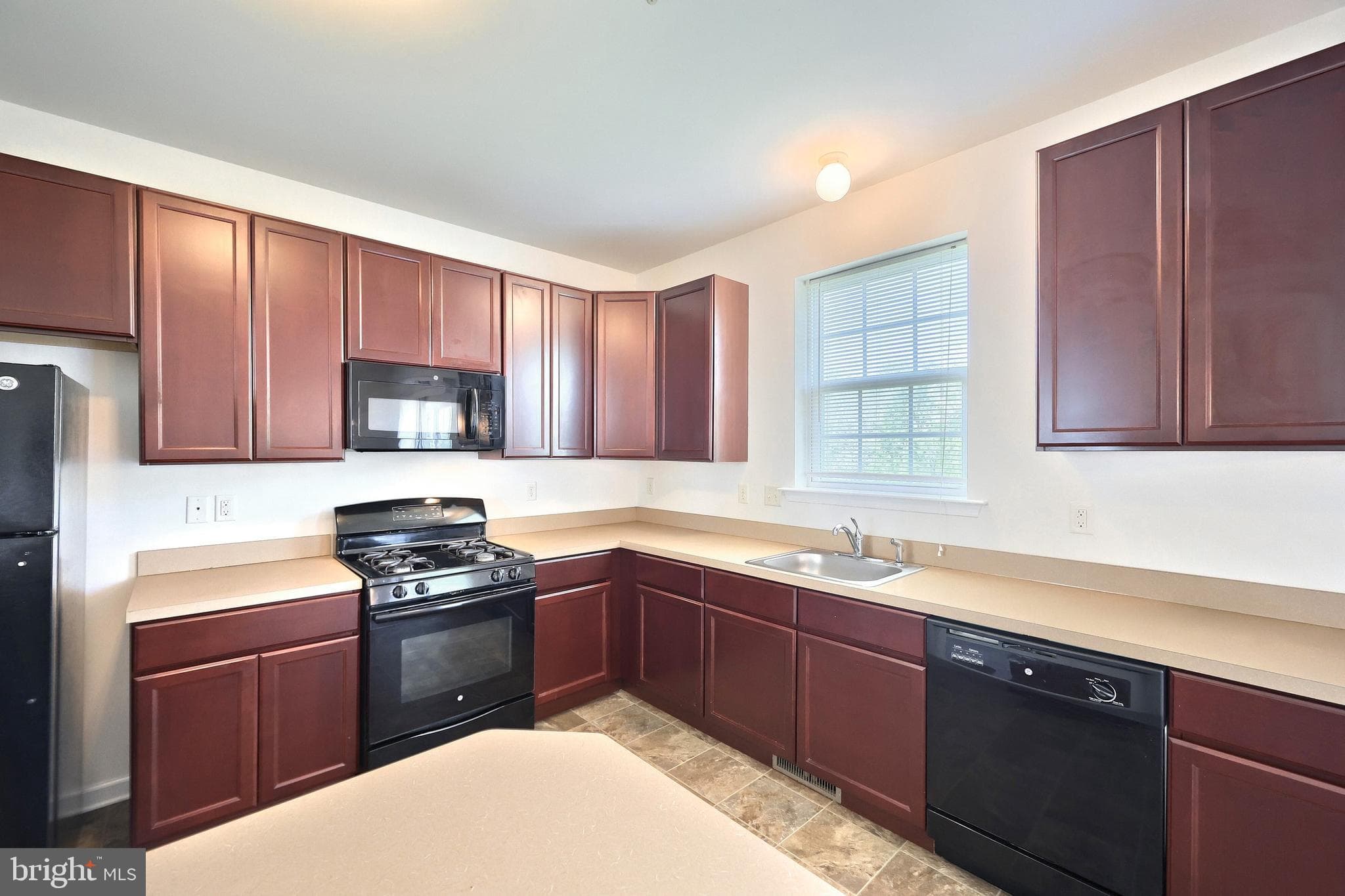 Home for sale at 2312 Sunny Hill Circle 2312, York, Pennsylvania 17406, photo 19 of 31
