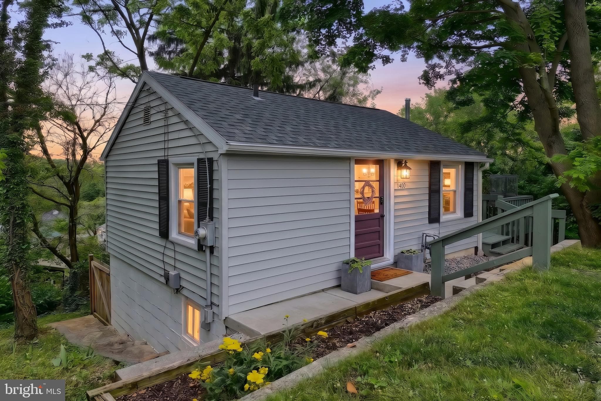Home for sale at 1410 W Locust Street, York, Pennsylvania 17404, photo 3 of 3