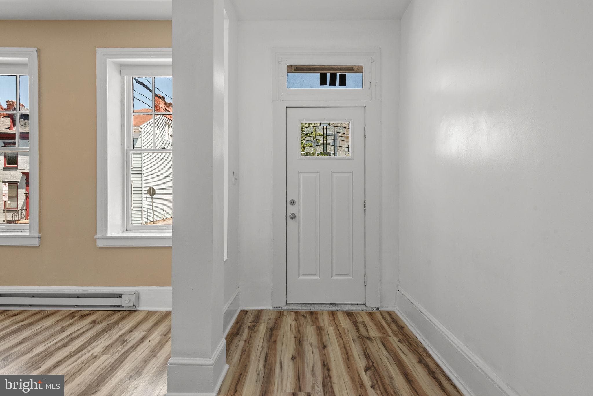 Home for sale at 126 N Queen Street, York, Pennsylvania 17403, photo 3 of 3
