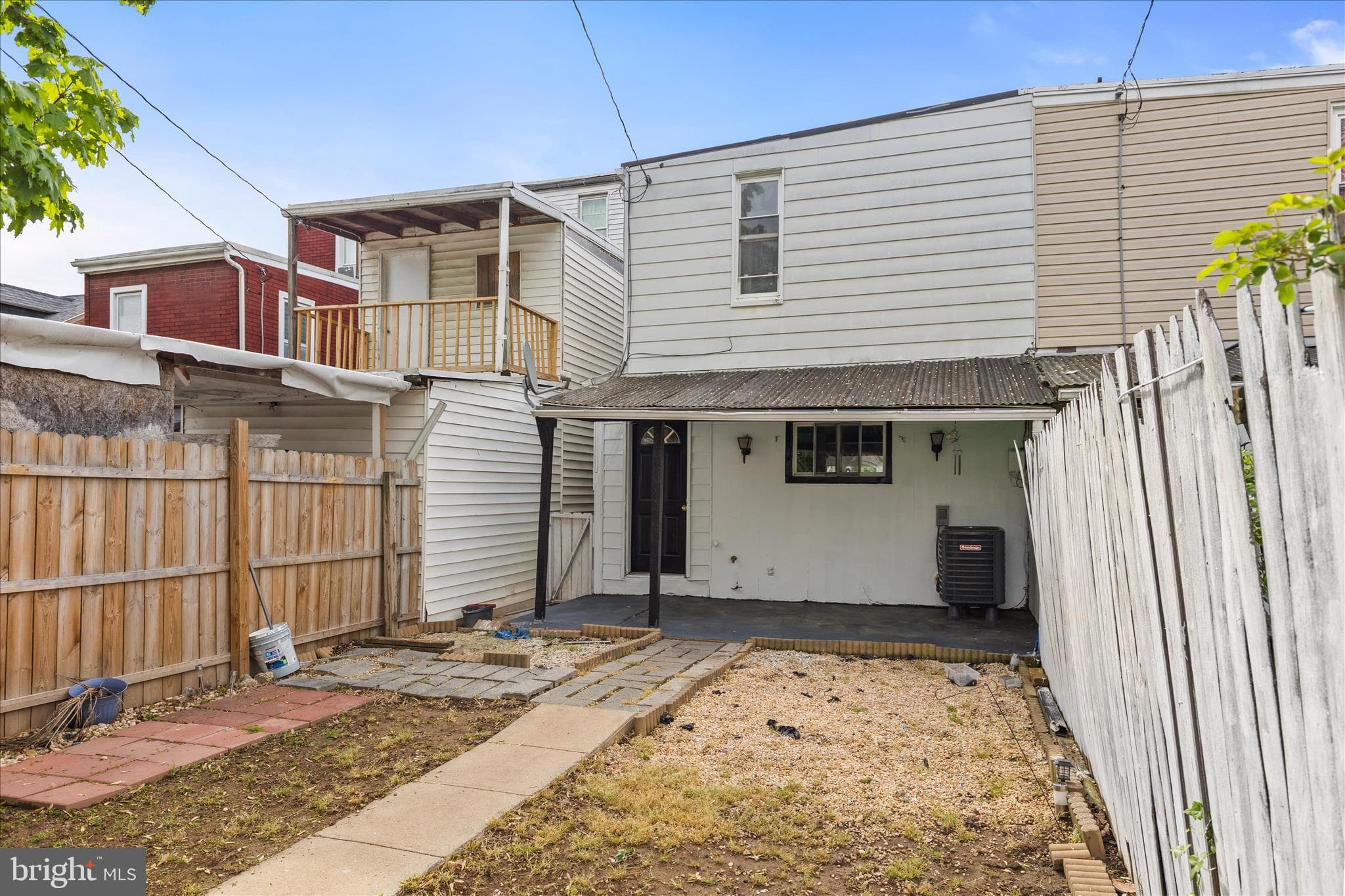 Home for sale at 637 W College Avenue, York, Pennsylvania 17401, photo 31 of 38