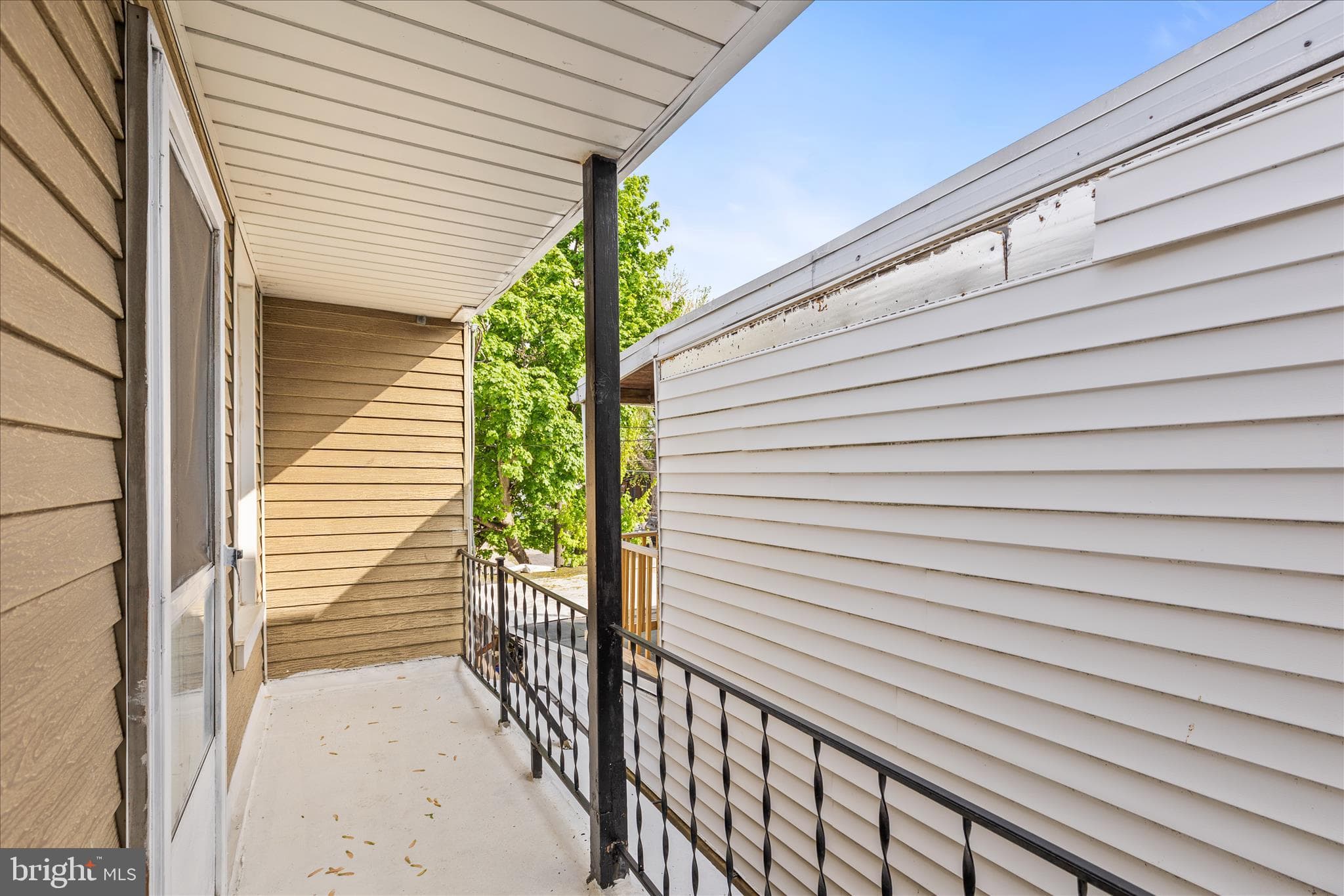 Home for sale at 637 W College Avenue, York, Pennsylvania 17401, photo 25 of 38