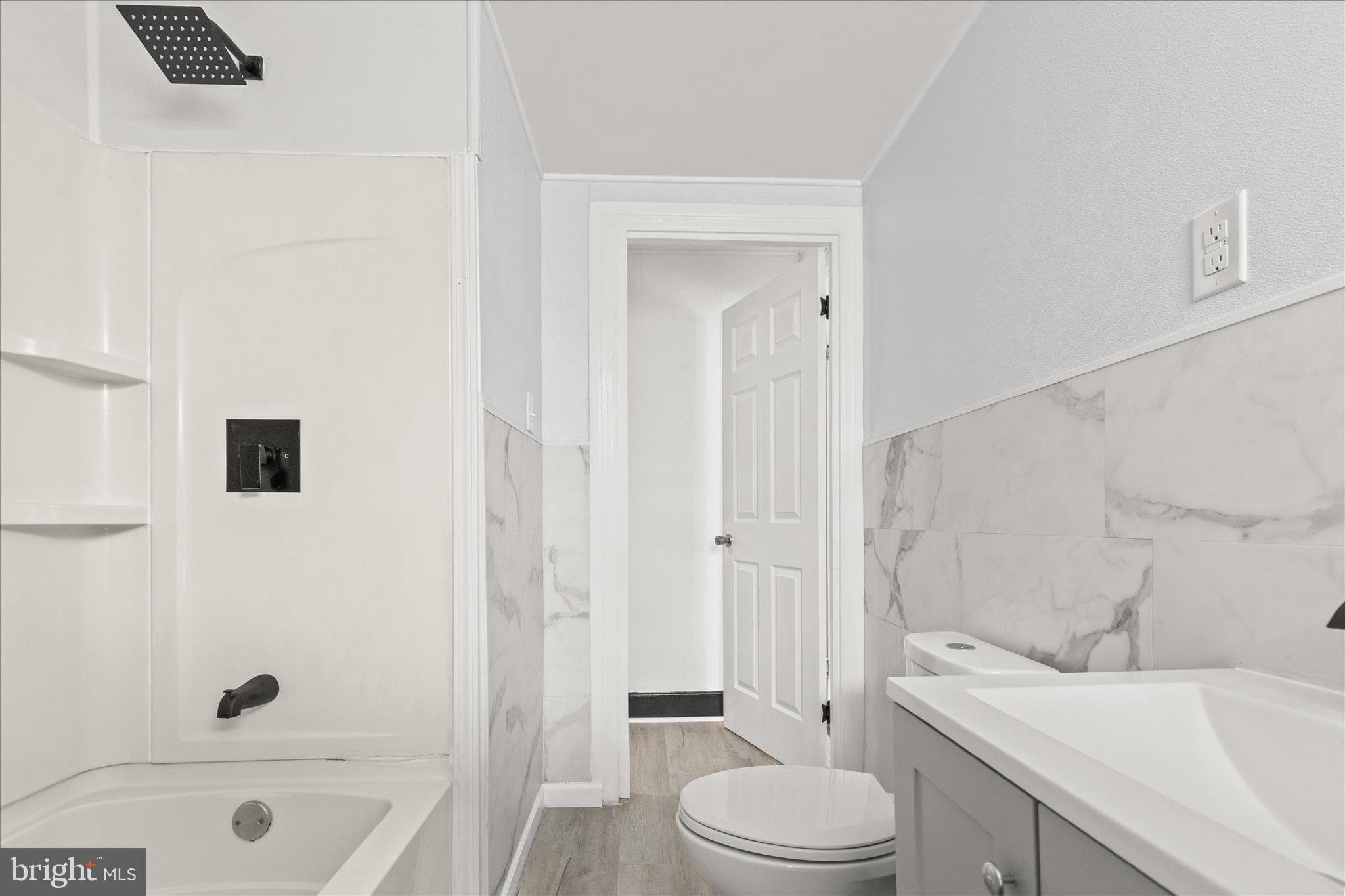 Home for sale at 637 W College Avenue, York, Pennsylvania 17401, photo 22 of 38
