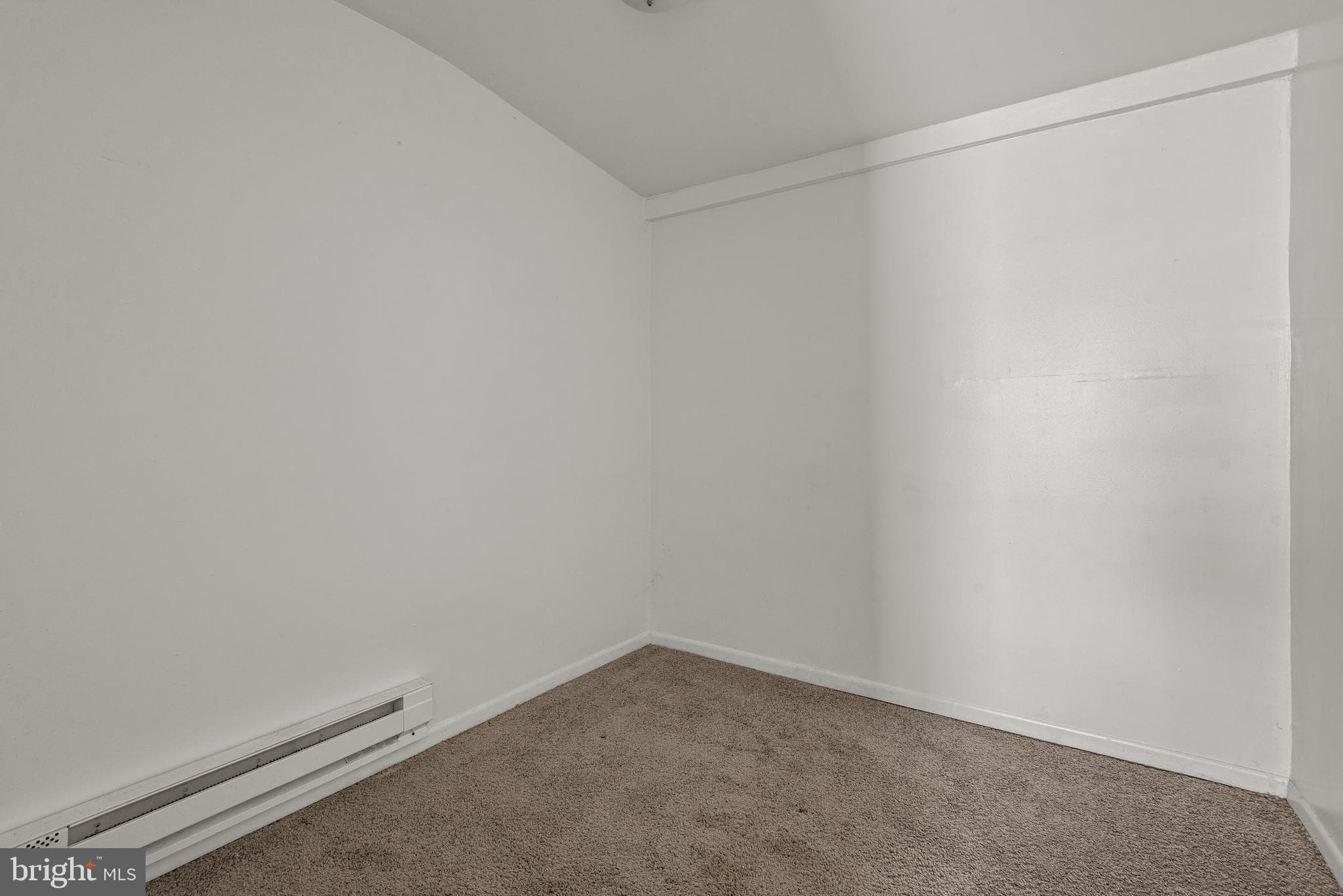 Home for sale at 315 W North Street, York, Pennsylvania 17401, photo 12 of 30