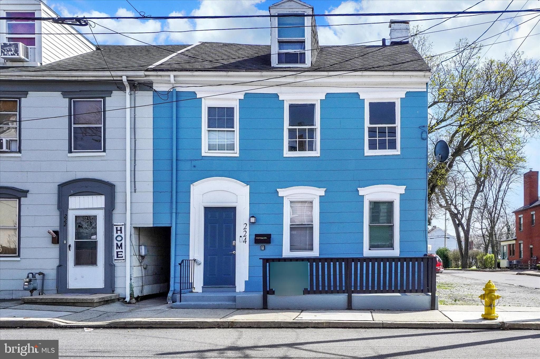 Listing photo of 4-bedroom home at 224 W College Avenue, York, Pennsylvania 17401, photo 1 of 3