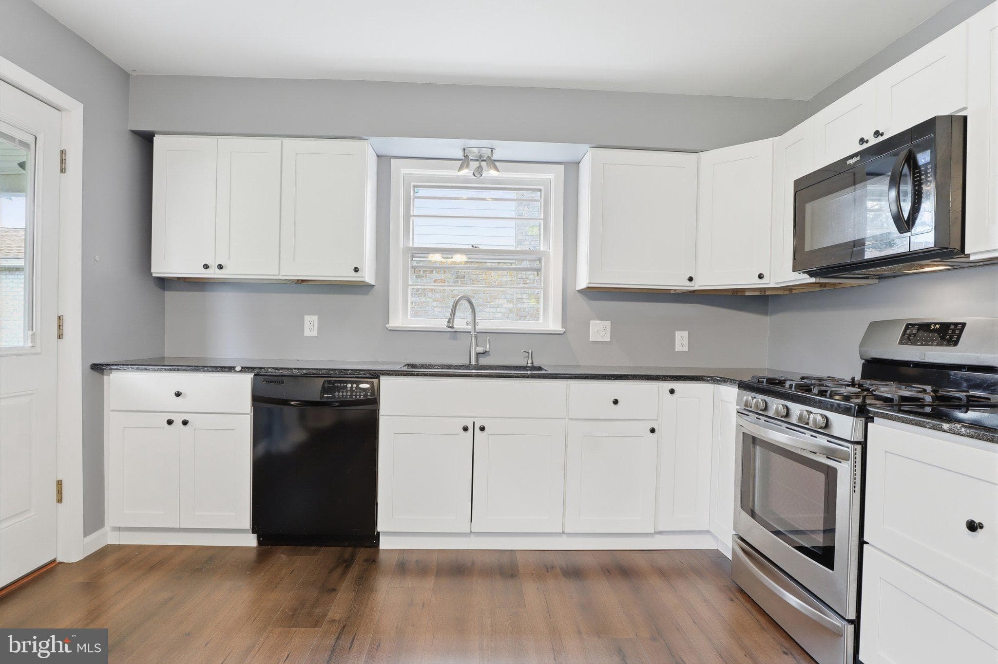 Home for sale at 1920 Orange Street, York, Pennsylvania 17404, photo 6 of 36