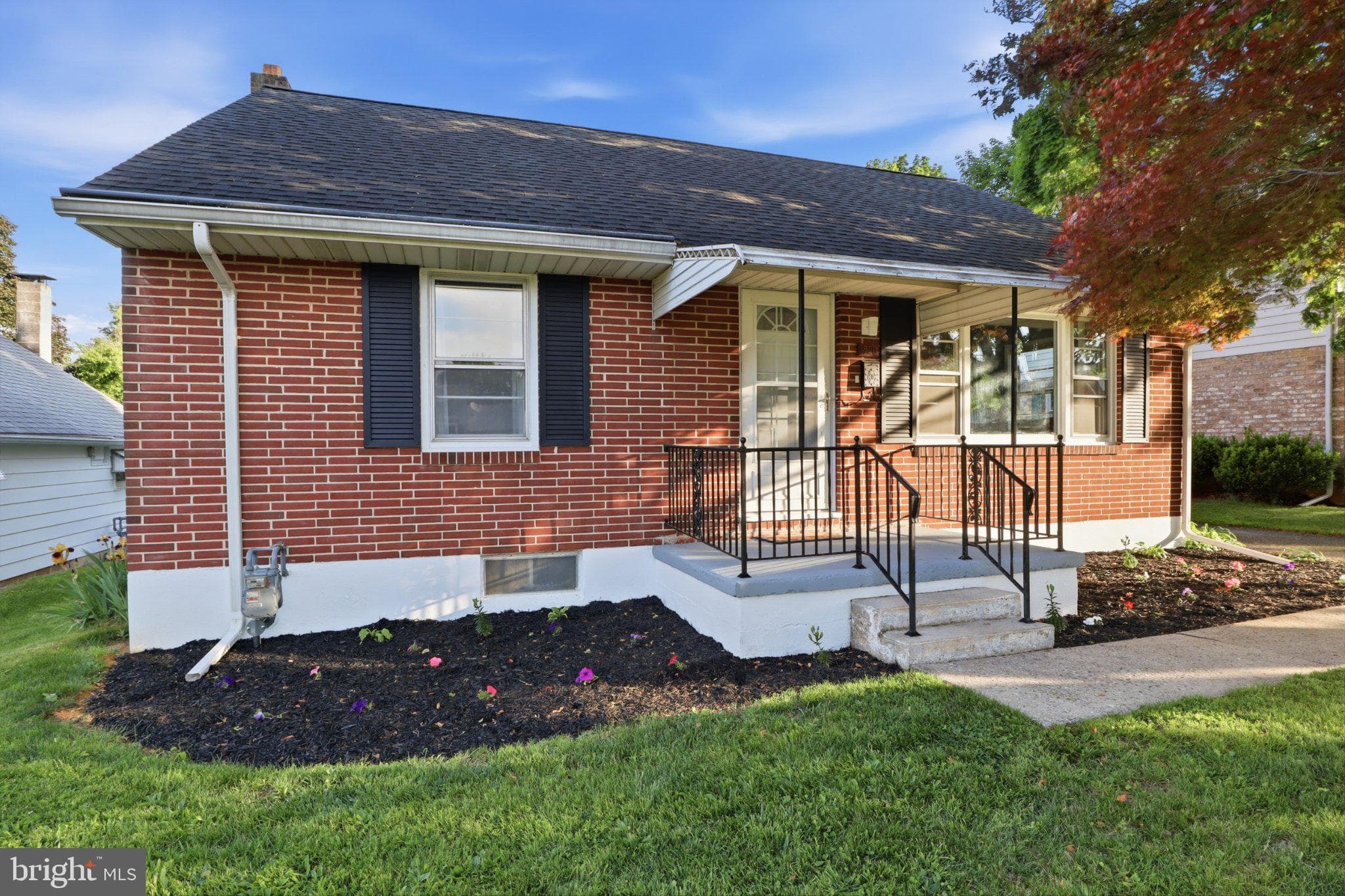 Home for sale at 1920 Orange Street, York, Pennsylvania 17404, photo 3 of 3