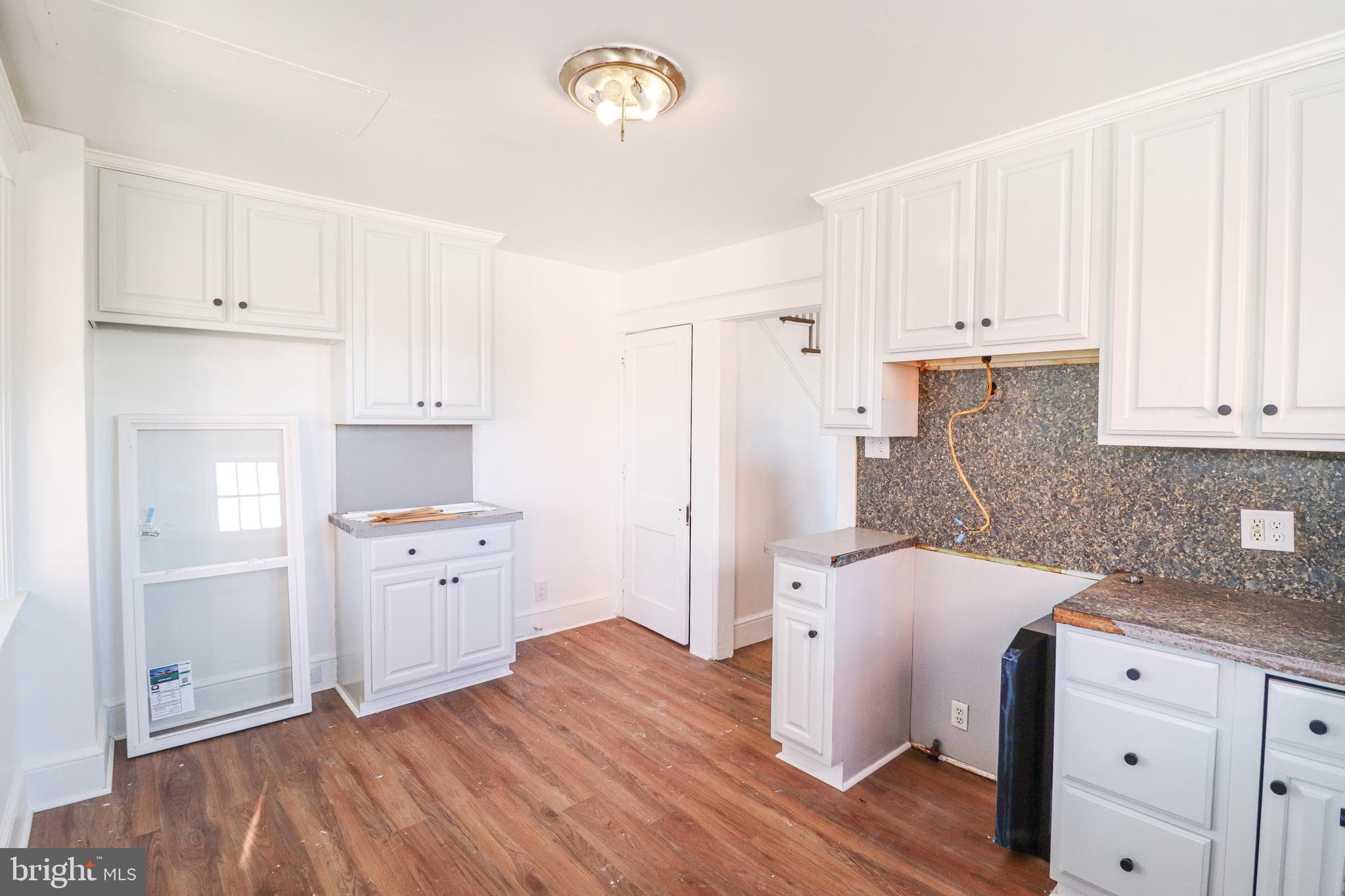 Home for sale at 600 W College Avenue, York, Pennsylvania 17401, photo 15 of 35